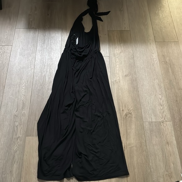 NWT! Old Navy Black Waist-Defined Halter Jumpsuit - Multiple Sizes 💎 - Picture 10 of 13